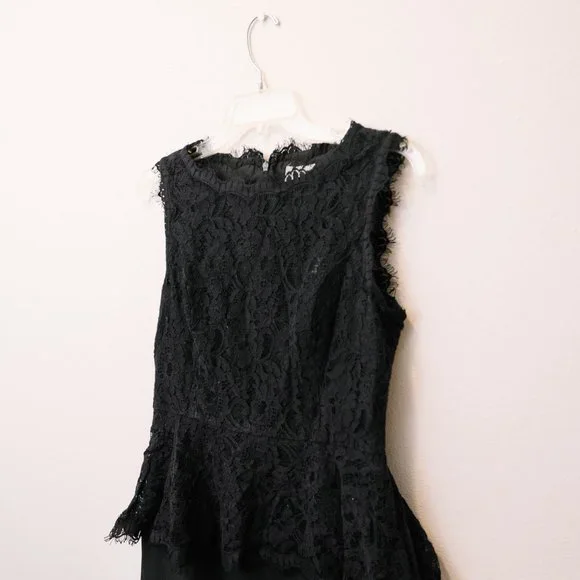 Elegant Maeve Black Peplum Lace Dress from Anthropologie - Caldora - Picture 4 of 6